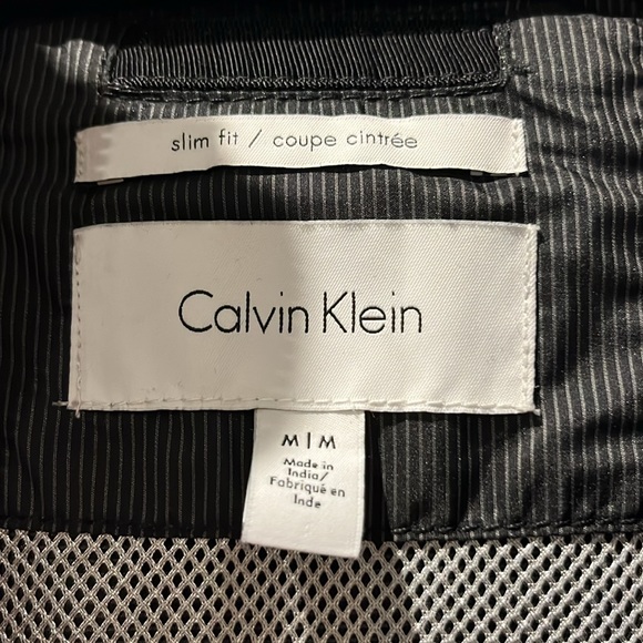 Calvin Klein Windbreaker rain jacket - Picture 5 of 7